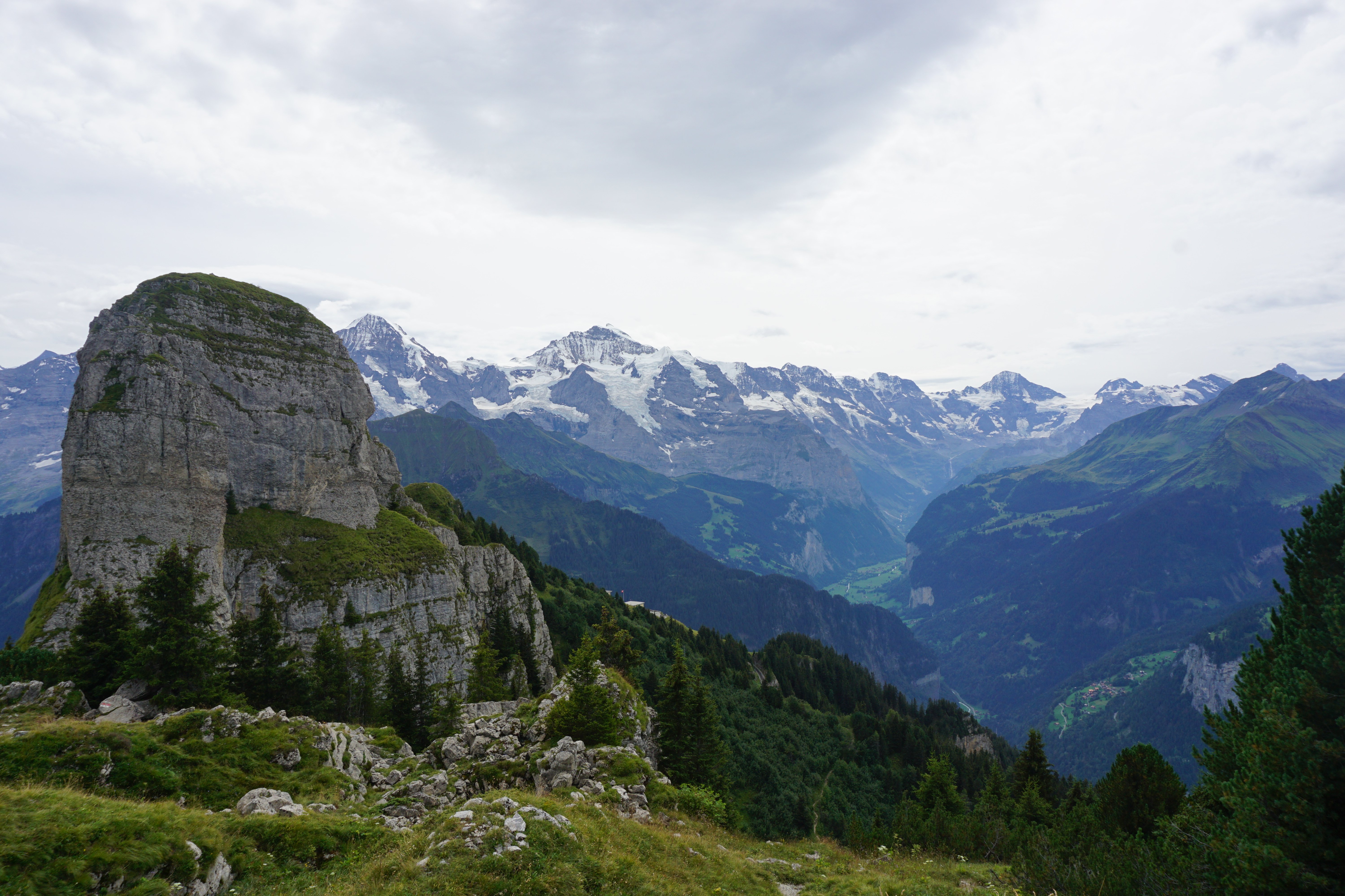 3 Days in Switzerland: Interlaken, Bern, Unterseen, Lucerne, Schyinge Platte