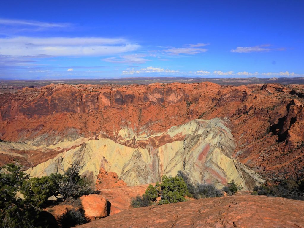 Plan an epic 3 days in Moab, Utah. With this Moab, Utah itinerary, you’ll see the top attractions in the area, but still want to come back for more! #utah #moab #travelutah #canyonlands #archesnationalpark #delicatearch
